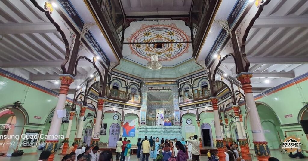 Main temple of Hubli Siddharoodha Math with its divine aura, attracting devotees for prayer, meditation, and spiritual peace
